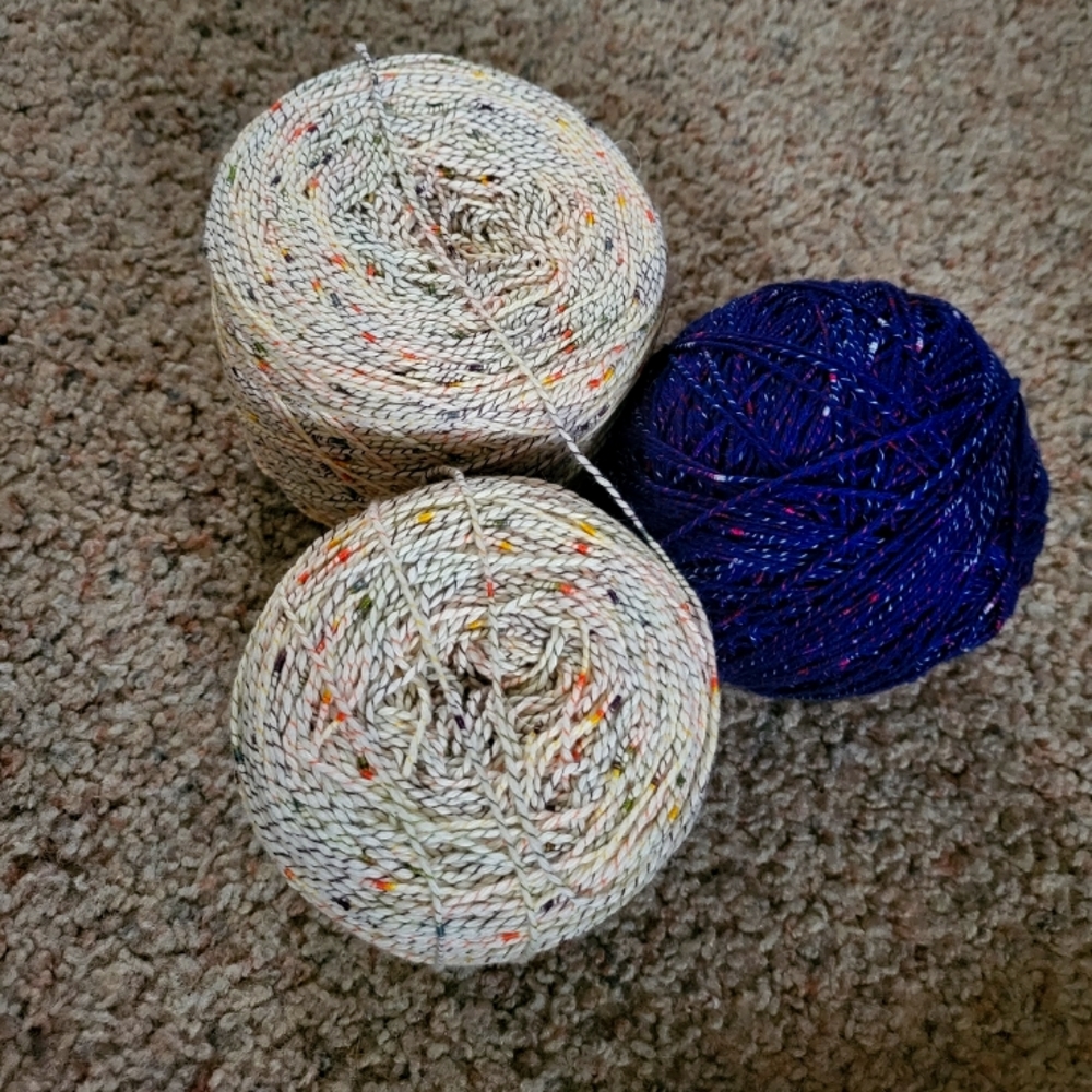 Lot of floss yarn